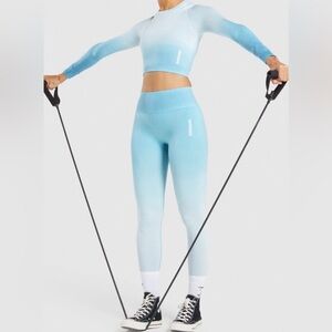 Gymshark Ombré Blue Set leggings and Top